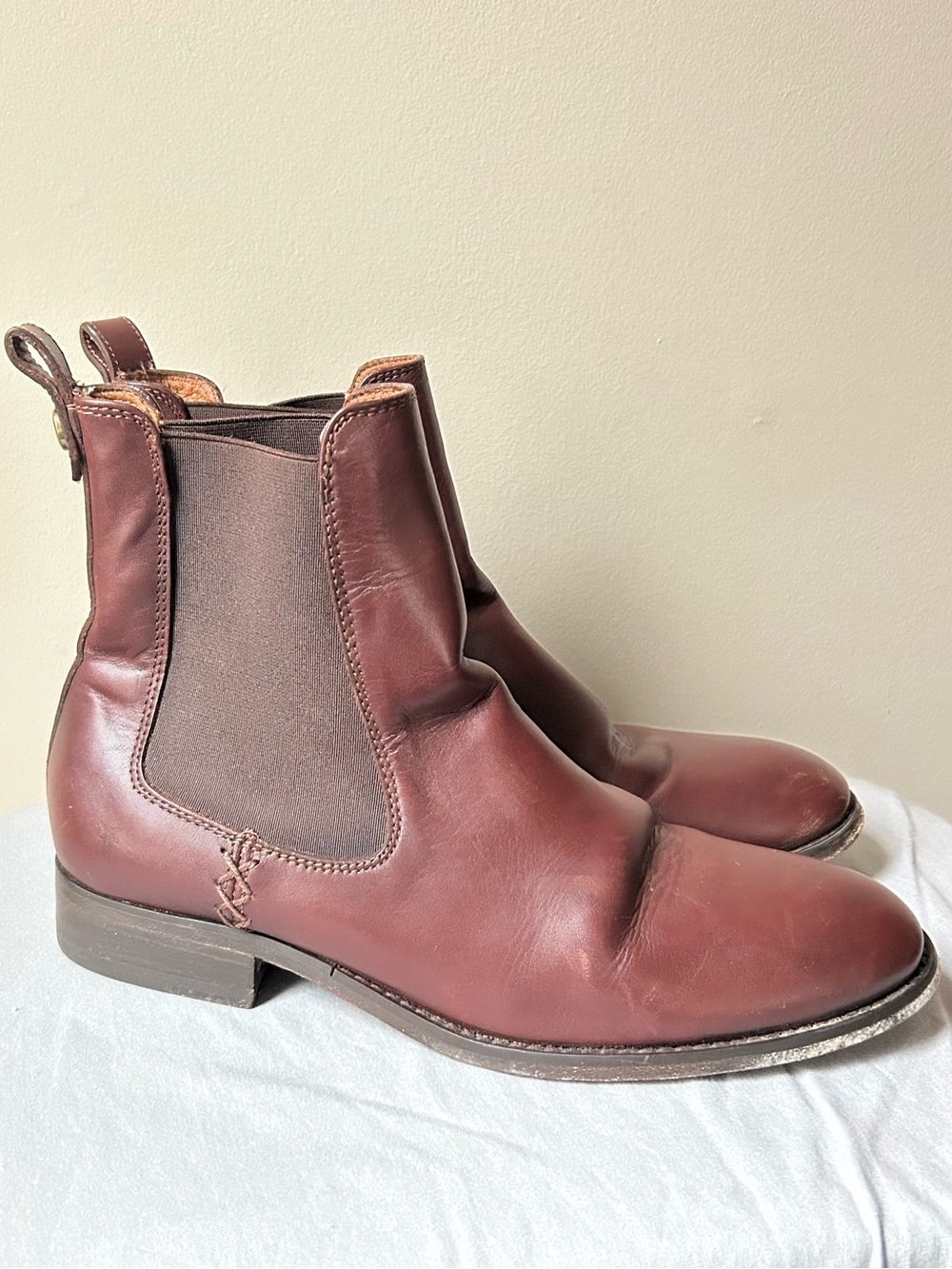Frye Women’s Brown/Redish Leather Chelsea Boots